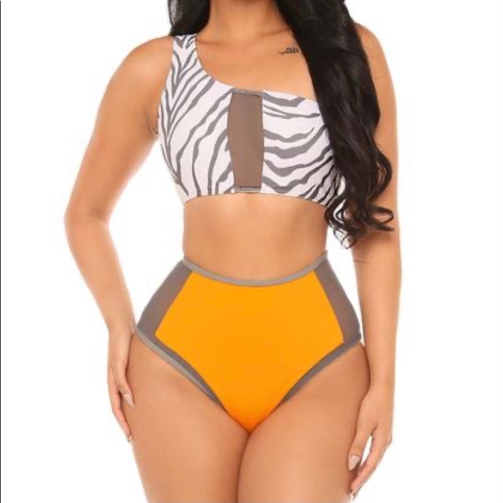 Never too much bikini - print